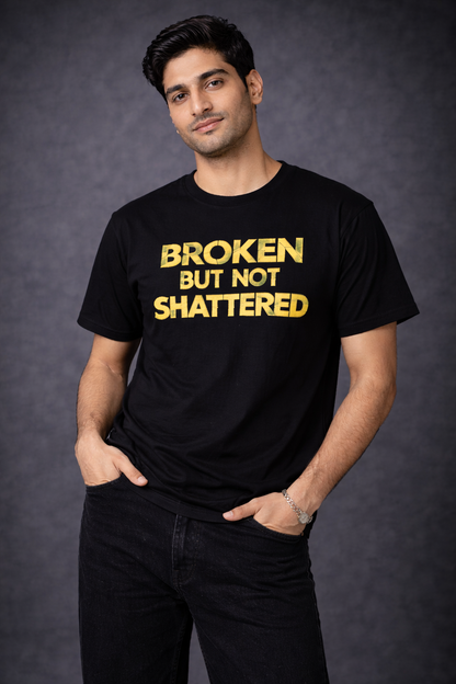 Broken Round Neck Graphic Tee | The Fifth Thread